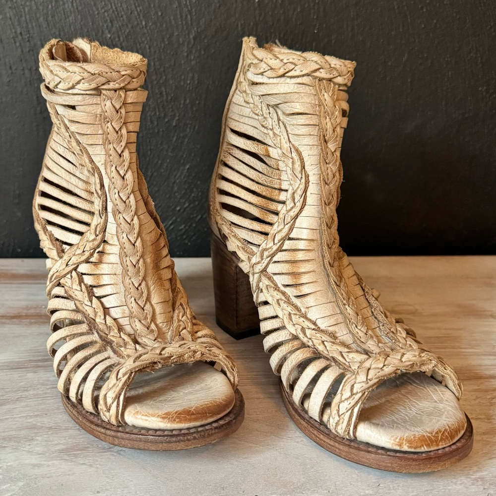 Freebird By Steven Bela Womens Heel Booties Leather Cage Braid size 7